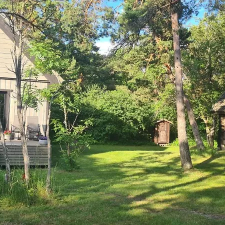 Chalet Elimaa-lepiku Hobesalu