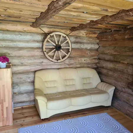 Alpesi faház Elimaa-lepiku *